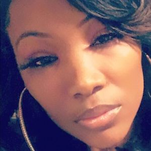 Meet your Posher, Bernice